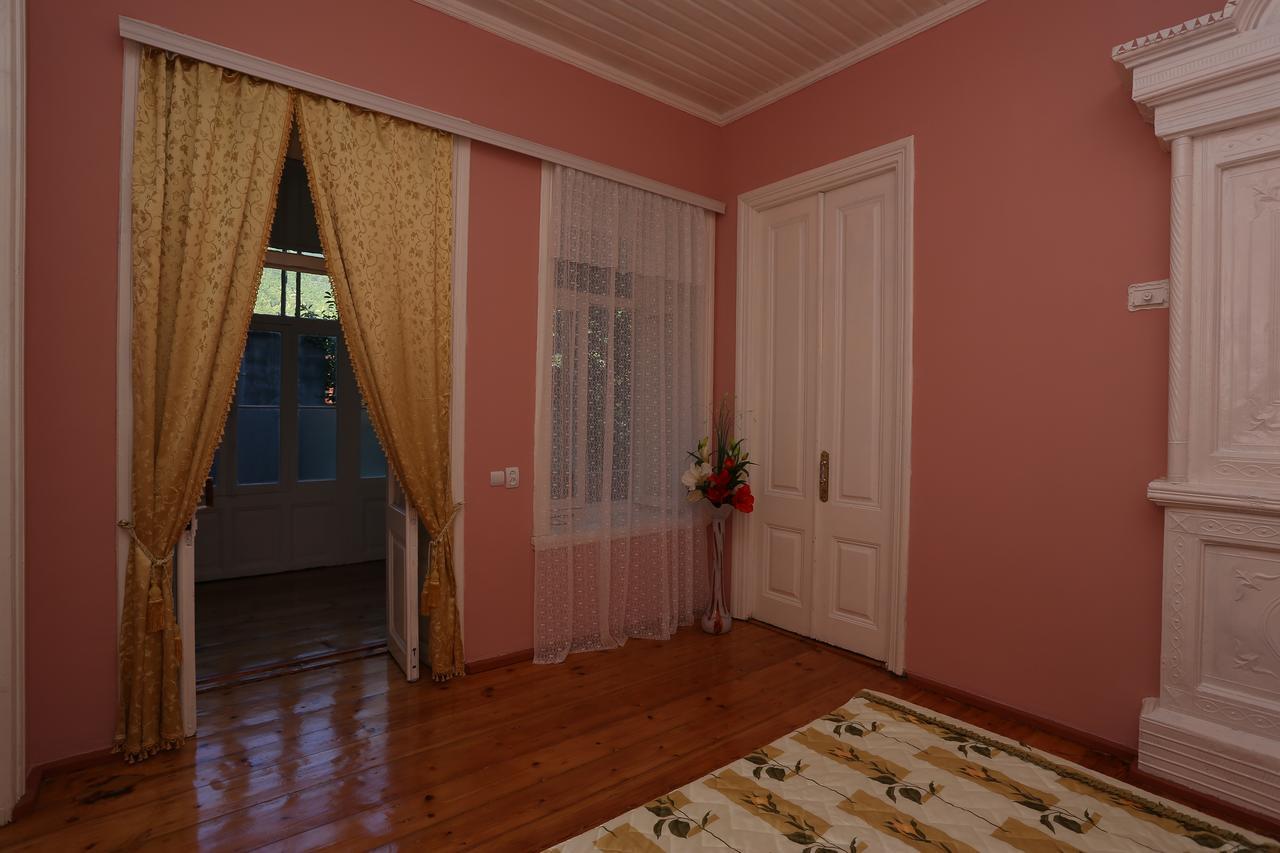 Ilham Mustafa Houses Şǝki Exterior foto